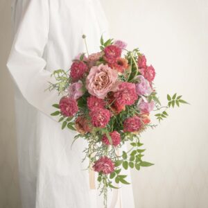 Red tea-bouquet