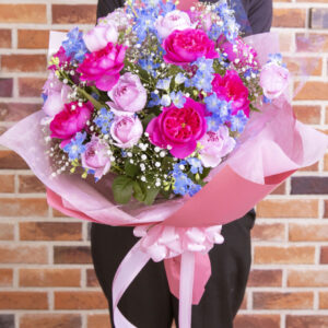 bouquet_rose_gypsophila_delphinium